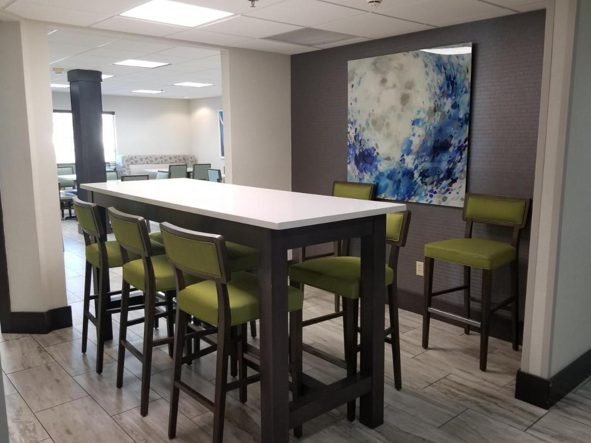 Wingate By Wyndham Savannah I-95 North Порт Уентуърт Екстериор снимка